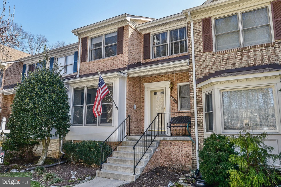 8045 Galla Knoll Cir, Springfield, VA 22153 - photo 1