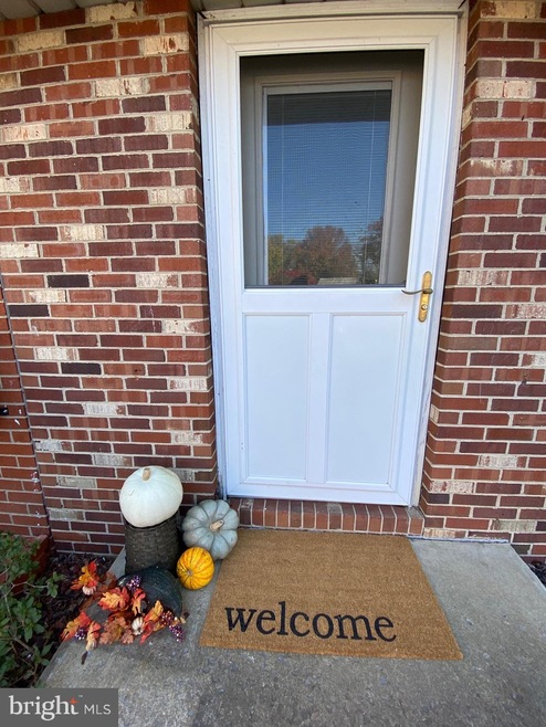 4519 Fieldstone Ct, Marshall, VA 20115 - photo 1