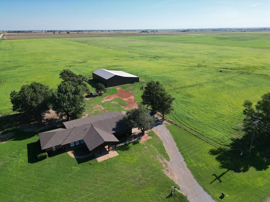 6041 E0720 Rd, Loyal, OK 73756 - photo 1