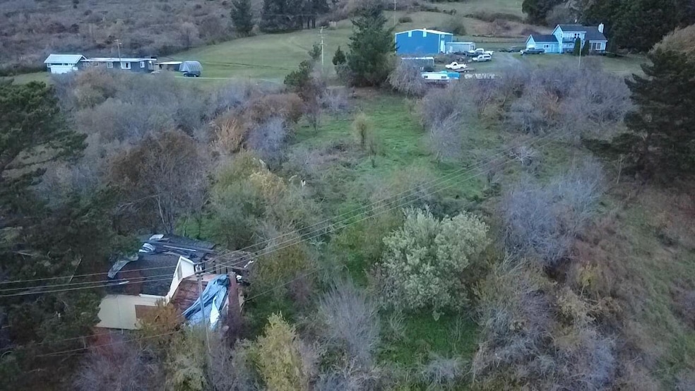 3051 Glendale Dr, McKinleyville, CA 95519 - photo 1