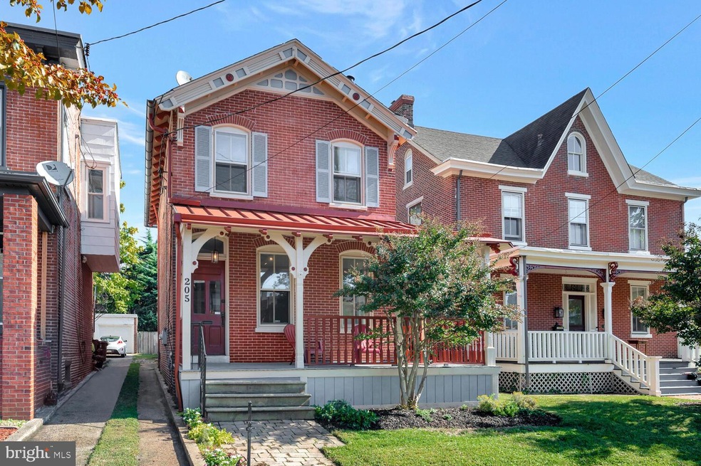 205 W 18th St, Wilmington, DE 19802 - photo 1