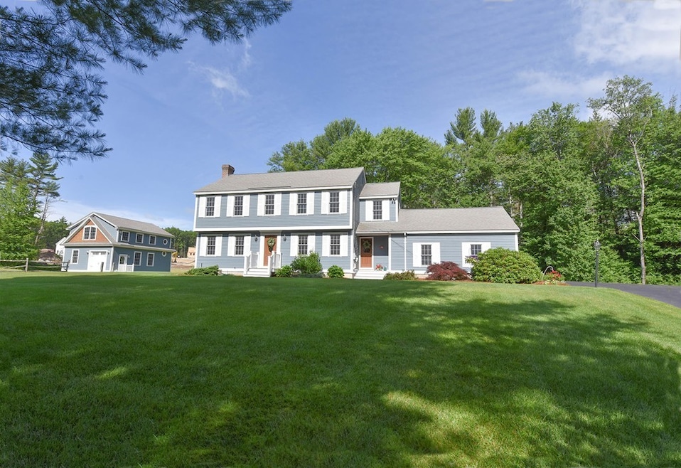 309 Hall St, Dunstable, MA 01827 - photo 1