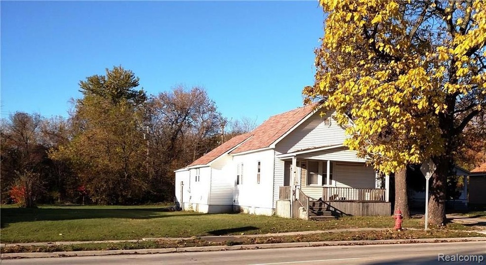 Large lot.