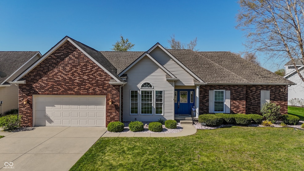 1927 Westminster Place, Columbus, IN 47201 - photo 1