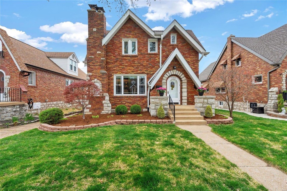 5300 Winona Ave, Saint Louis, MO 63109 - photo 1