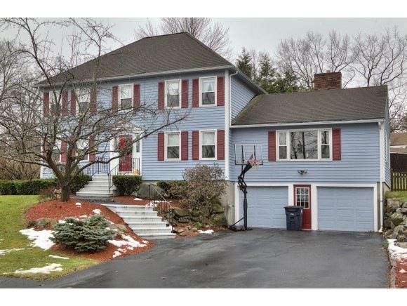 18 Parrish Hill Dr, Nashua, NH 03063 - photo 1