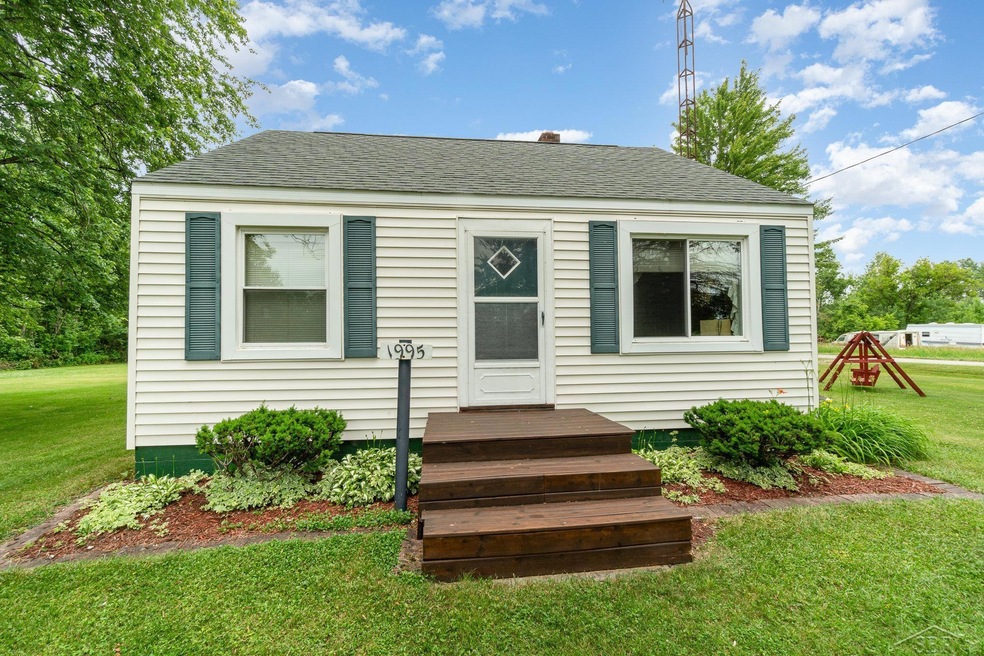1995 E Huron Rd, Au Gres, MI 48703 - photo 1
