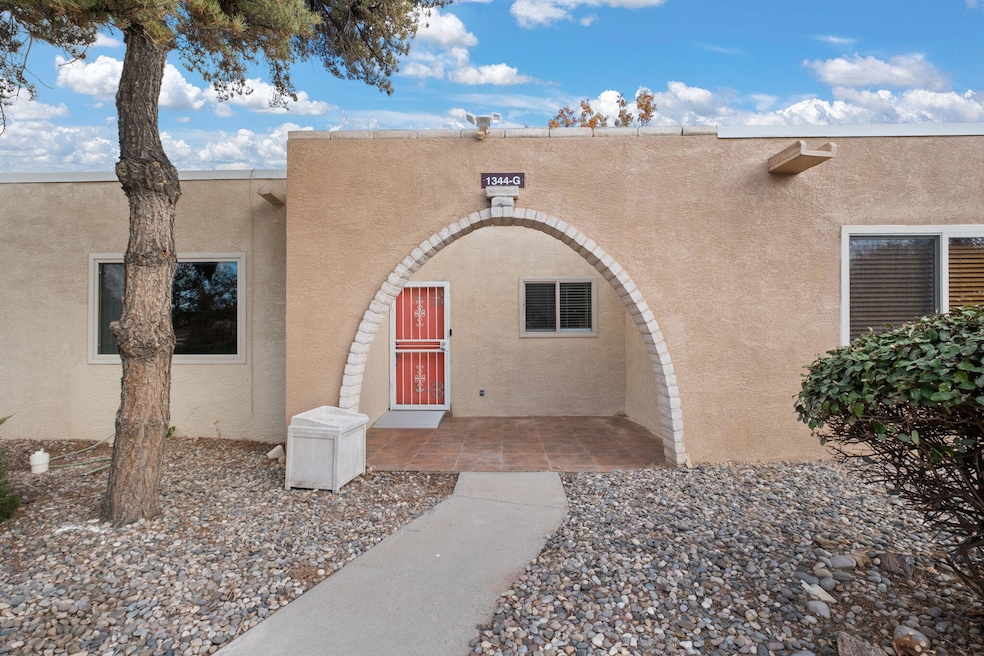 1344 Grande Blvd SE unit G, Rio Rancho, NM 87124 - photo 1