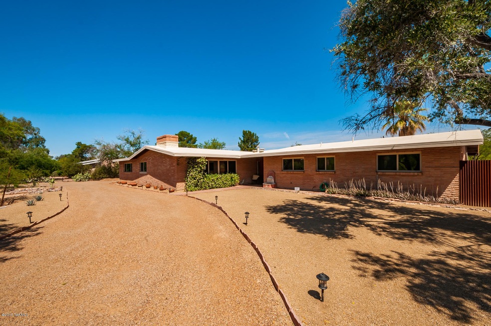 4635 E San Carlos Place South  AZ-31