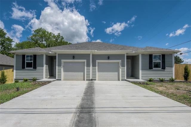 12831 W 92nd Place, Lenexa, KS 66215 - photo 1