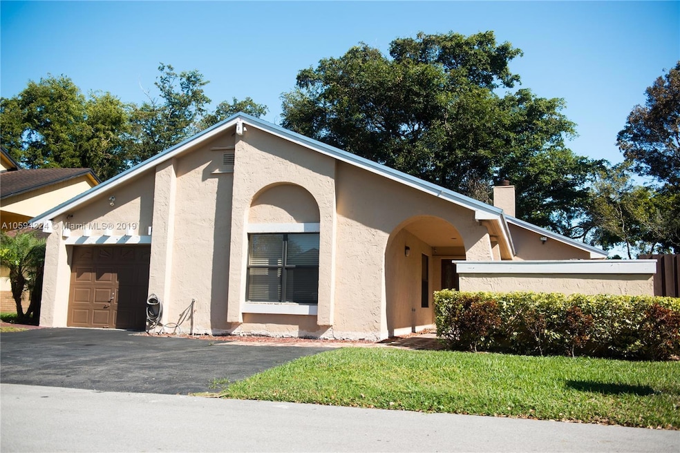 4841 SW 147th Place, Miami, FL 33185 - photo 1