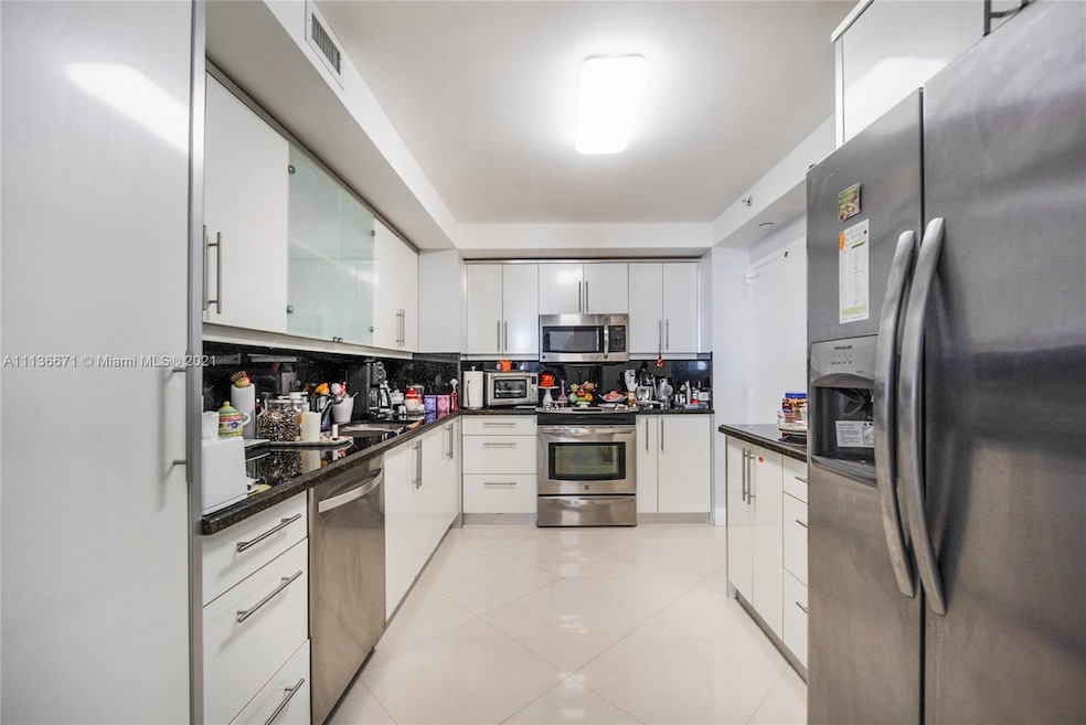 Sold $585,000