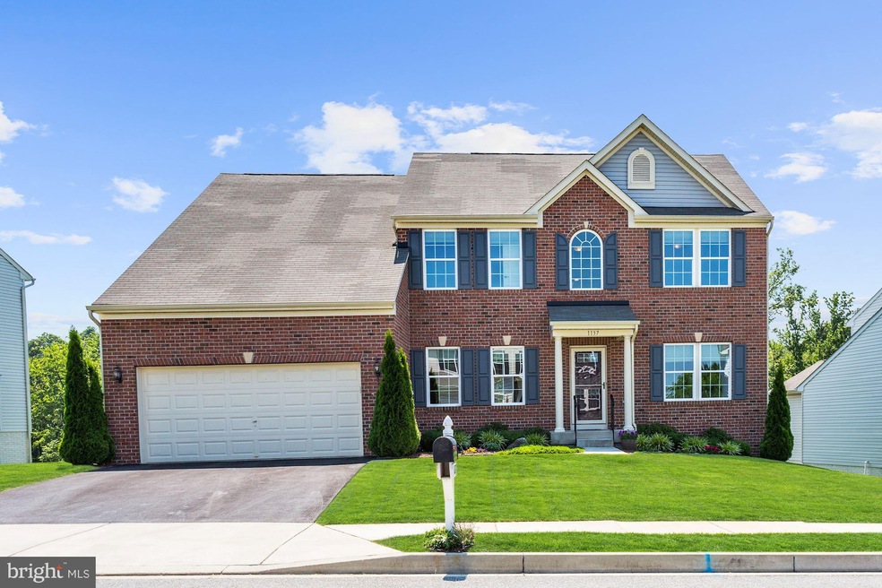 1137 Sassafras Cir, Eldersburg, MD 21784 - photo 1