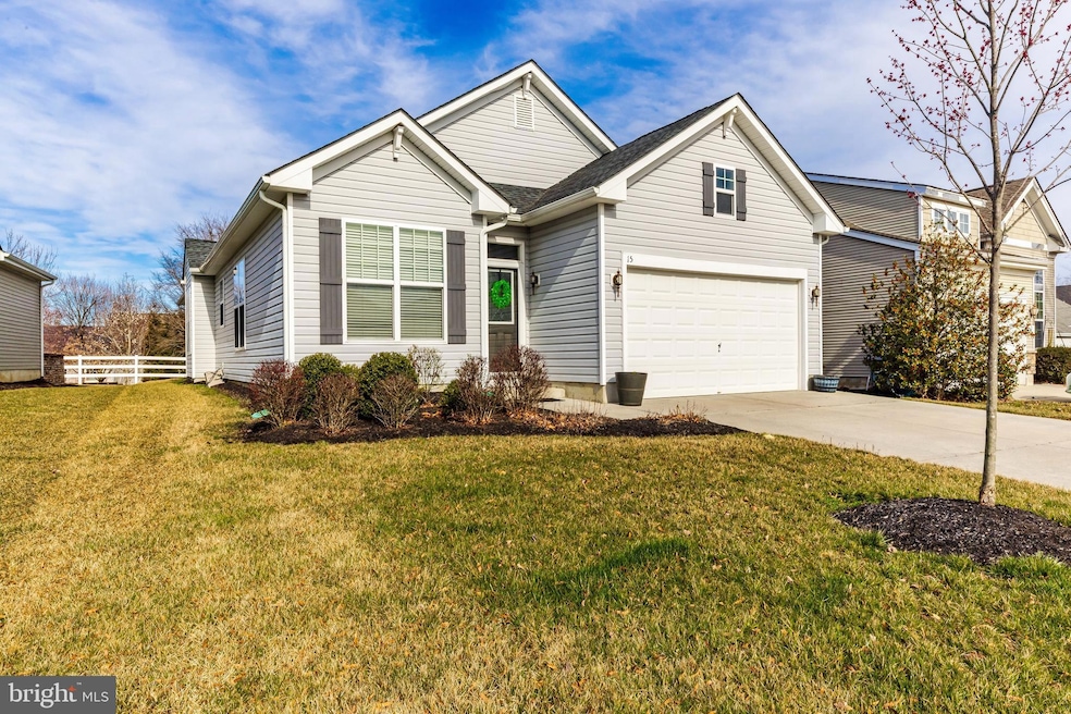 15 Hylton Rd, Swedesboro, NJ 08085 - photo 1