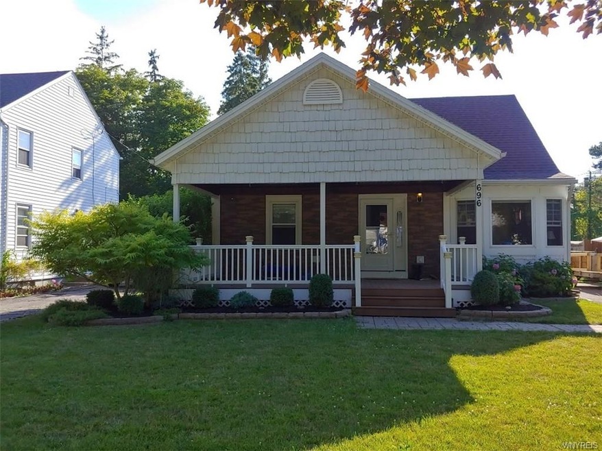 696 Niagara Pkwy, North Tonawanda, NY 14120 - photo 1