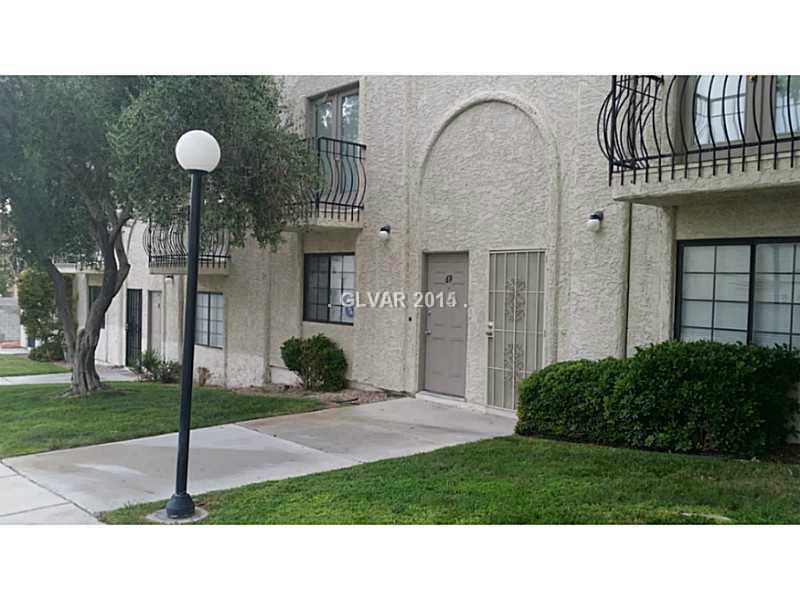 Facade/Exterior Front. Front of property