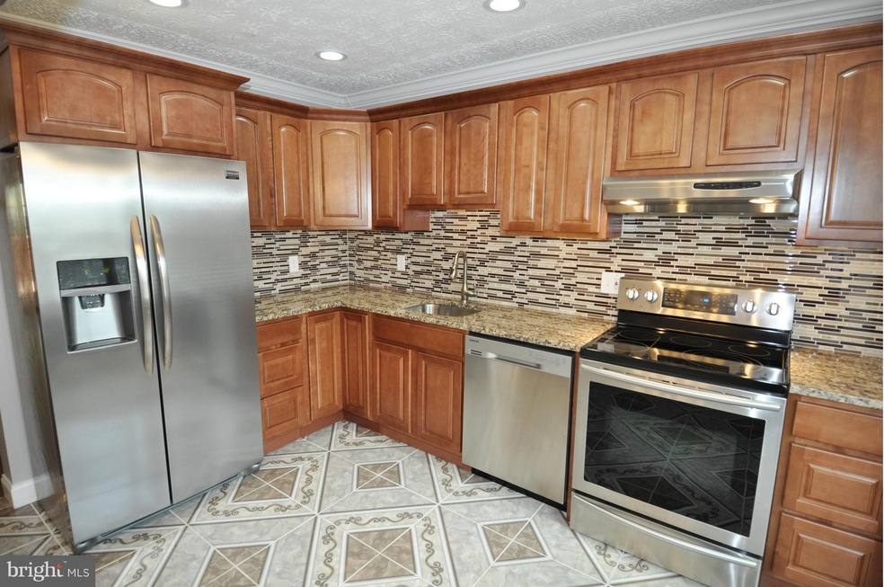 10 Perryoak Place, Nottingham, MD 21236 - photo 1