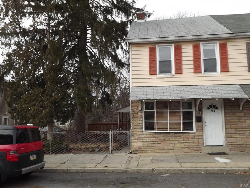 233 E Union St unit 235, Allentown, PA 18109 - photo 1