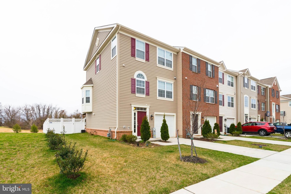 8532 Stansbury Lake Dr, Baltimore, MD 21222 - photo 1