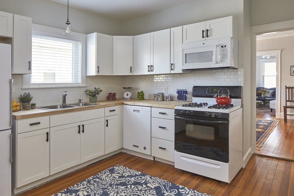 23 Oxford Ave unit 2, Belmont, MA 02478 - photo 1