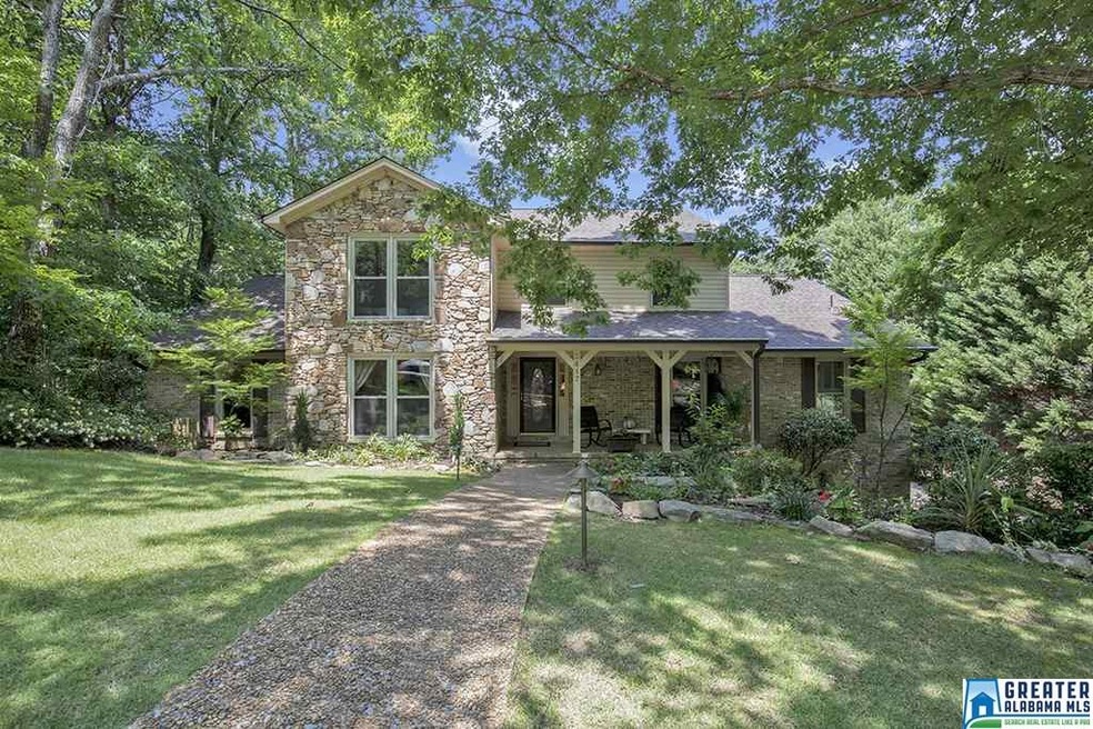 This comfy, cozy cottage has a surprising amount o