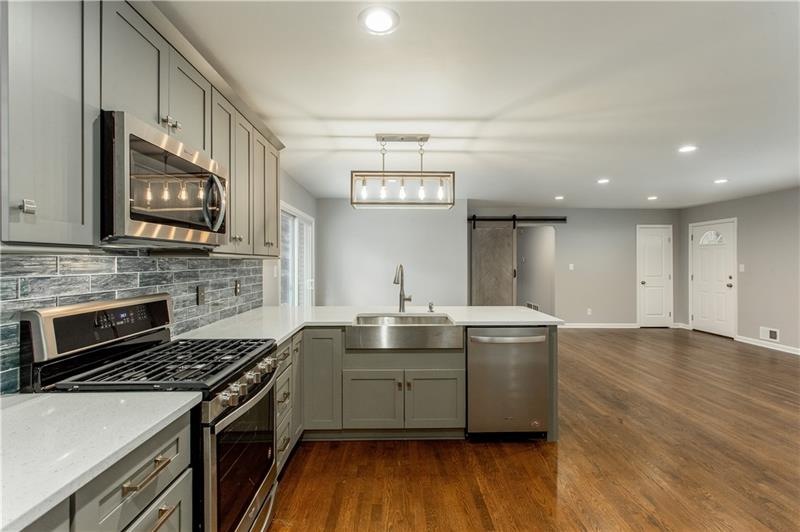 4613 Woodward Rd SW, Mableton, GA 30126 - photo 1