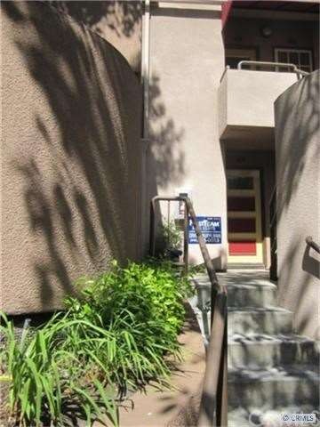 Desirable Single level, lower, corner lot & corner