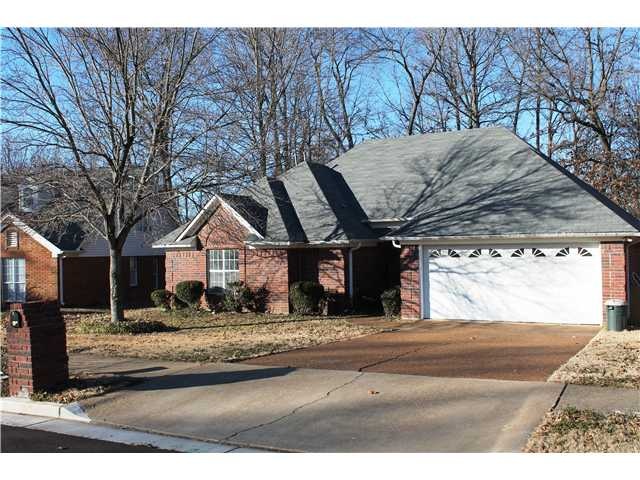 Wonderful home in Bartlett for fantastic price!  O