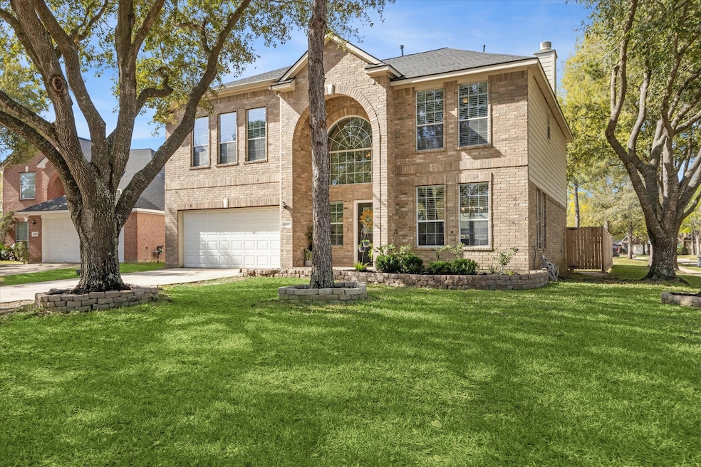 Welcome to 4902 Capesbrook Court a gorgeous 4bdrm/