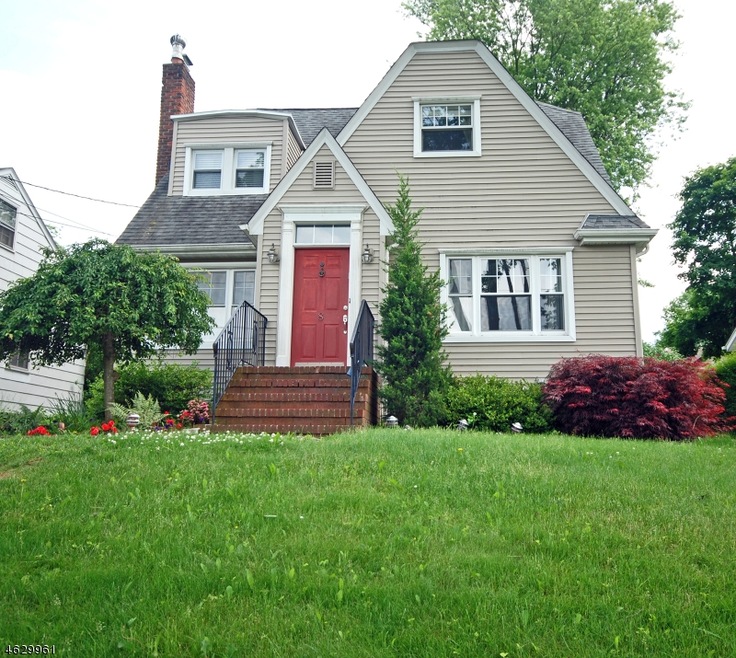 8 Johnson Rd, West Orange, NJ 07052 - photo 1