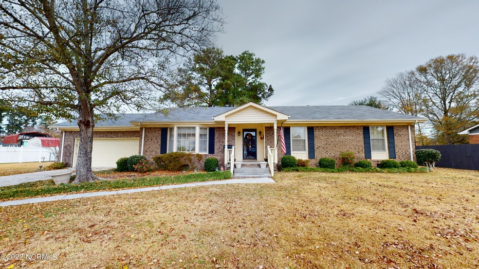 203 Cambridge Ct, Jacksonville, NC 28546 - photo 1