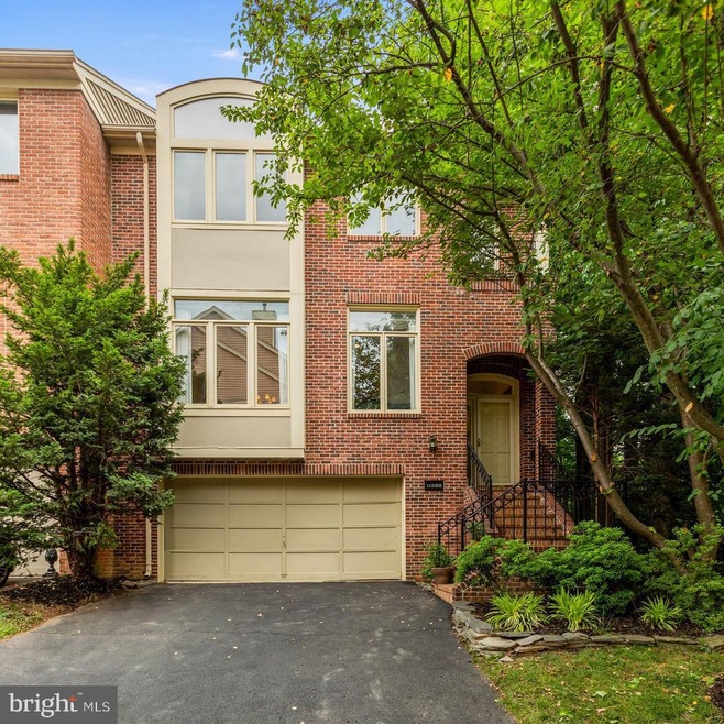 11532 Hemingway Dr, Reston, VA 20194 - photo 1