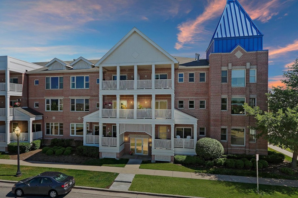 209 54th St, Unit 1A, Kenosha, WI2