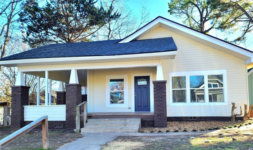 110 W Morton St, Denison, TX 75021 - photo 1