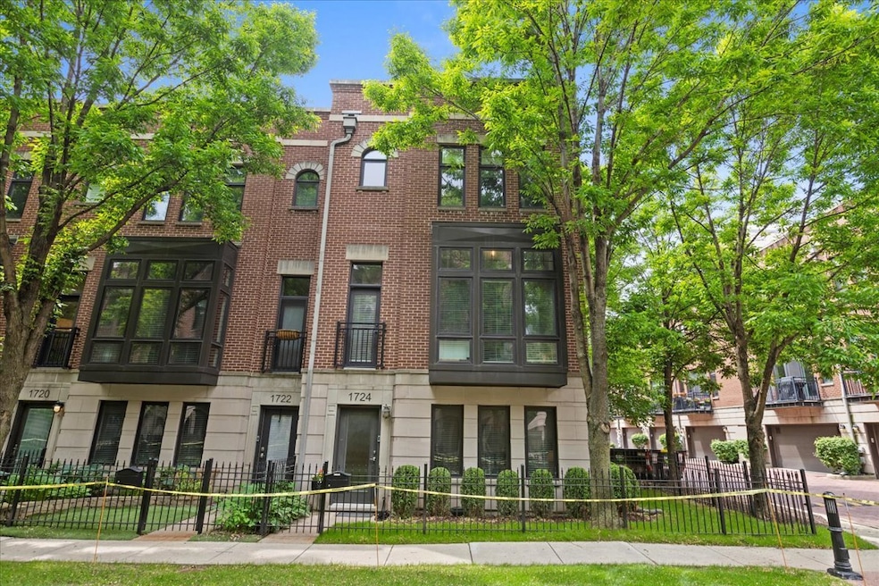 Sold $1,046,000 • Co-Listing Agent