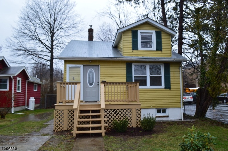 81 Nokomis Ave, Lake Hiawatha, NJ 07034 - photo 1