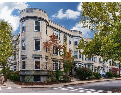 83 Park St unit 1, Brookline, MA 02446 - photo 1