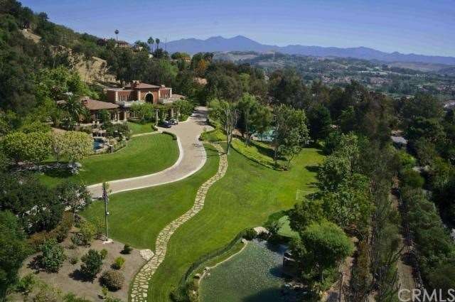 Breathtaking Five Acre Estate with Tennis Court, L