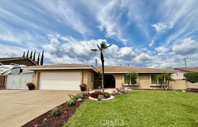 Under Contract $919,000 • Co-Listing Agent