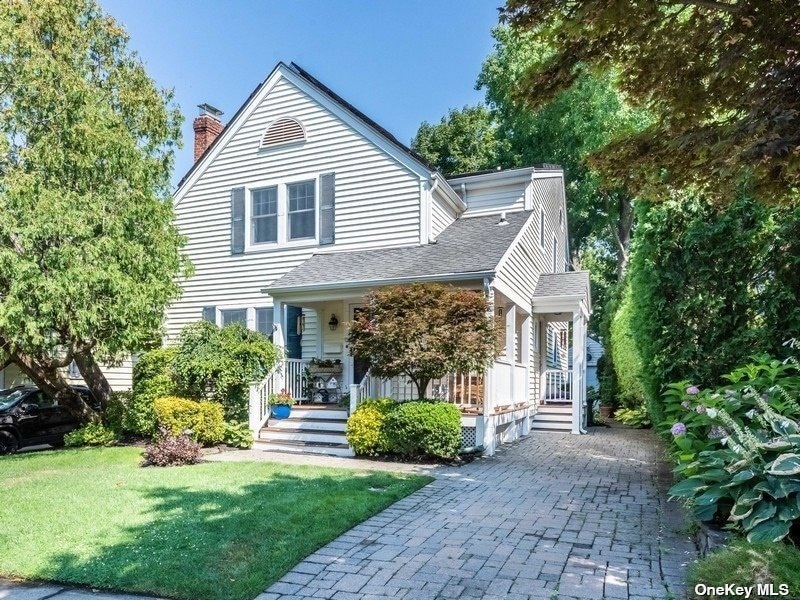 71 Bar Beach Rd, Port Washington, NY 11050 - photo 1