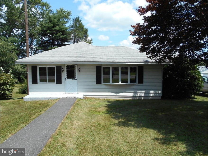 28 Lincoln Dr, Tamaqua, PA 18252 - photo 1