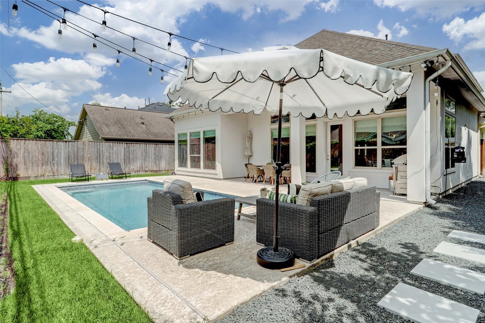 1727 Lamonte Ln, Houston, TX 77018 - photo 1