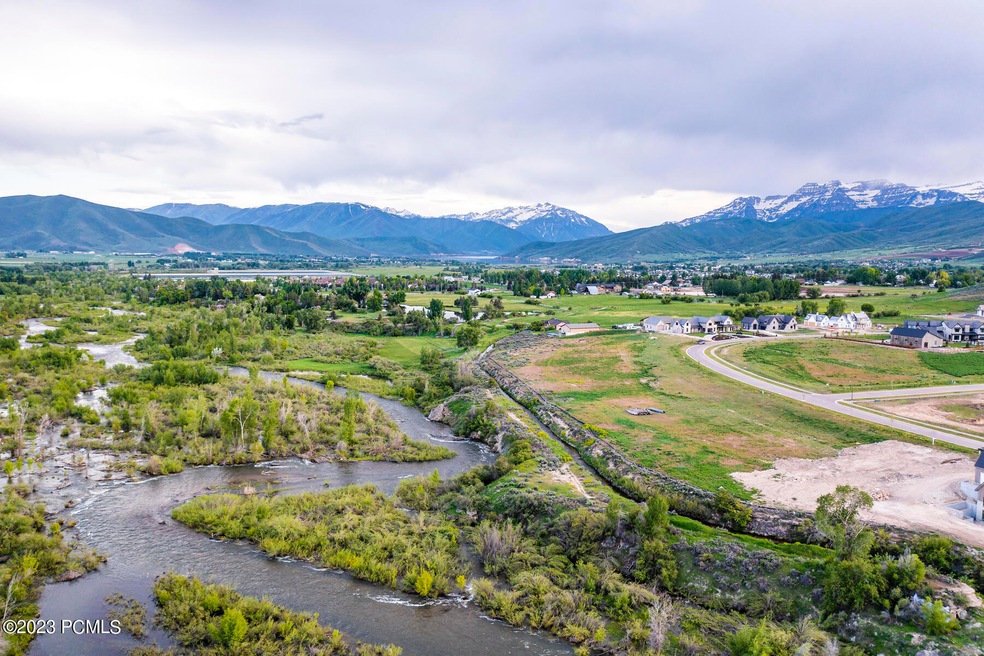 422 N Waters Edge Rd, Midway, UT 84049 - photo 1