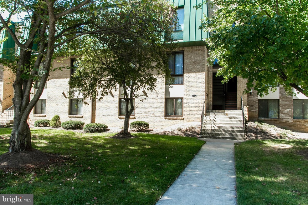 1020 Brinker Dr unit 102, Hagerstown, MD 21740 - photo 1