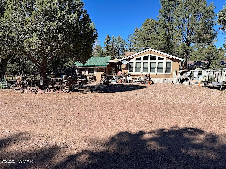 2172 Hashknife Dr, Overgaard, AZ 85933 - photo 1