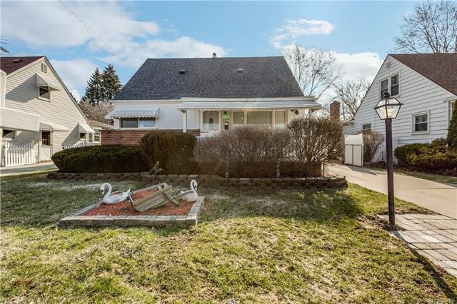 6874 Gilman St Garden City MI-print-019-10-6874 Gi