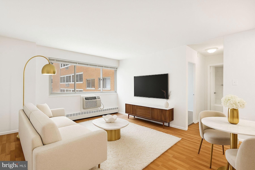 River West Condominiums unit 721, Philadelphia, PA 19103 - photo 1