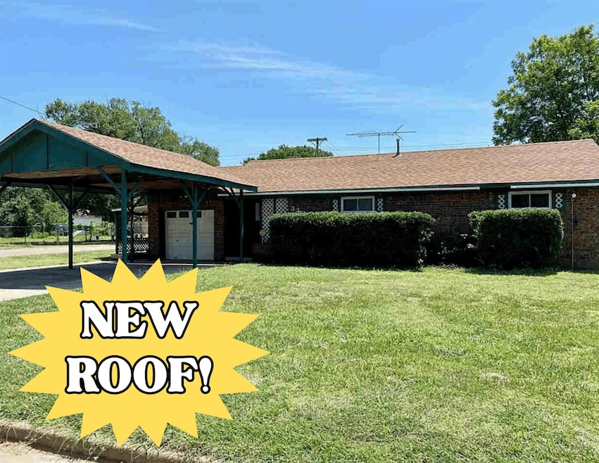 320 N C St, Duncan, OK 73533 - photo 1