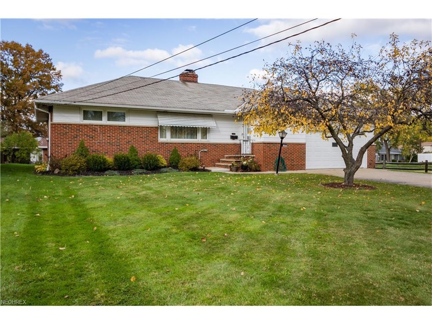 Welcome to 30405 Ridge Rd. This spacious 3 bedroom