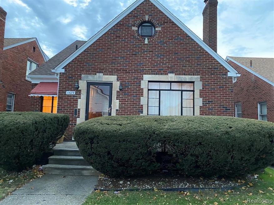 11679 Mcdougall St, HamtraMcK, MI 48212 - photo 1